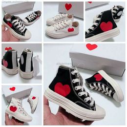 Baby grote kinderen gebreid spelen voor meisje Jongens liefde canvas loopschoenen Designer baby jeugd kinderen ademend Wit Zwart Kind klimmen casual Sneakers Peuter T cOnVer IW9W