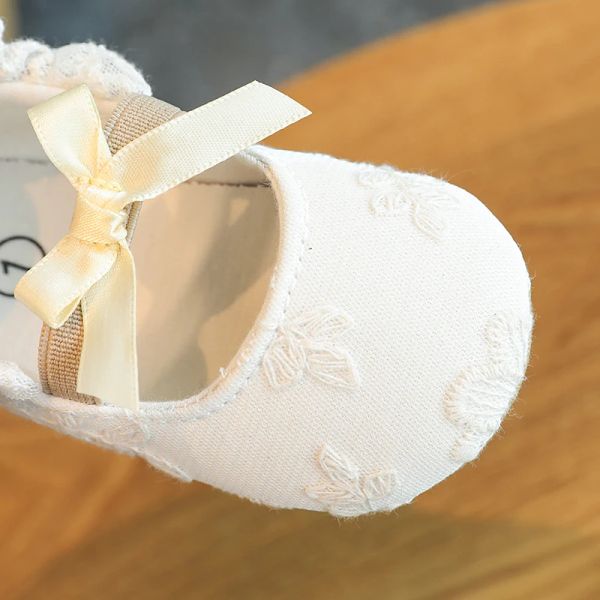 Nuevos zapatos bautistas de bebé zapatos para niña de niño