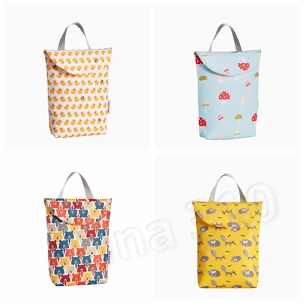 Nueva bolsa de pañales con estampado de dibujos animados para bebé, bolsa húmeda portátil, impermeable, reutilizable, bolsa de pañales con cremallera de tela seca, bolso de mano, almacenamiento en el hogar T2G5056