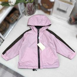 Nuevo abrigo para bebés Doble-lado Uso de chaquetas para niños Diseñador para niños Tamaño de ropa de 100-160 cm Girls Externuuga 24 abril