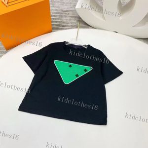 Nieuwe babyontwerper kleding t-shirts meisjes jongens korte mouwen top grote kinderen veelzijdige letter draken slang vogel bloem patroon zomer kinderen eenvoudige stijl tops tees