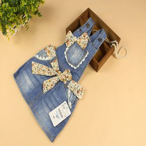 Nieuwe baby meisjes bloem-bowknot jarretelige denim sundress meisjes mouwloze sundress kind zachte denim jurk katoen sundress q0716