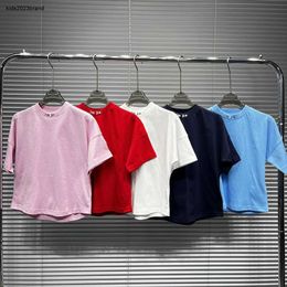 Nuevas camisetas para bebés Camisetas para niños de color sólido Tamaño 100-150 Cinco colores opcionales Ropa de diseñador para niños Chica de verano Manga corta Dec20