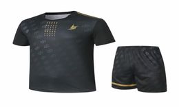 Nieuw badmintonpak heren039s en dames039s badminton-t-shirt Lin Dan dezelfde korte mouw badmintonshirt shorts3001283
