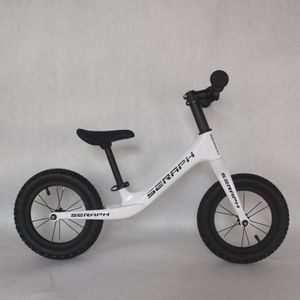 Nova bicicleta de equilíbrio de carbono infantil bicicleta de equilíbrio para crianças de 26 anos bicicleta completa para crianças bicicleta de carbono cor personalizada