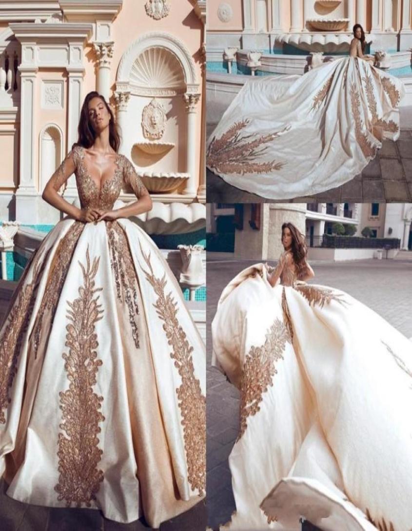 Nowa suknia balowa gorset suknie ślubne Wspomniane złote aplikacje księżniczka Sheer Scoop Neck Długie rękawy Zastosowane suknie ślubne Formalne Chap3811656