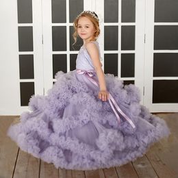 Nieuwe baljurk bloemenmeisjes jurken kralen 3d bloemen Appliques Princess Pageant -jurken Kinderen TULLE Formele feestjurk Ball jurk kindfeest Juniorbridesmeid prom jurk