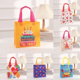 Nuevos pancartas Serpentinas Confeti 1 pieza Bolsas de regalo de feliz cumpleaños Bolsa de dulces Bolsas de regalo para fiestas de cumpleaños Globo de pastel Impresión de arco iris Papel artesanal Bolsa de tela no tejida