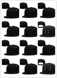 Nieuwe basketbal zwarte snapback verstelbare hoed snapback hoeden mannen cap team caps mix match allemaal