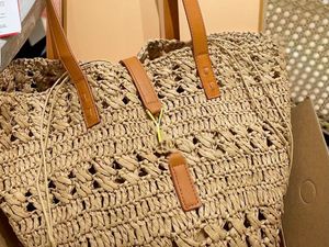 Nouveau sac de plage rotin décontracté bacs de grande capacité Designer en osier tissé sacs à main Summerbeach bali pailles de paille Lady Travel Big Basket