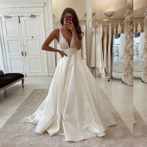 Nouvelle belle dentelle satin voir à travers la robe de mariée sexy