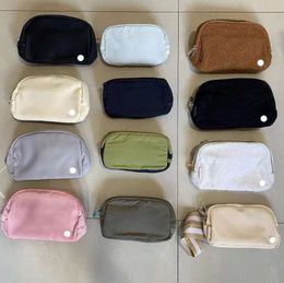 Sac de ceinture pour femmes, sac de taille de sport pour l'extérieur, capacité de 1l, portefeuille pour hommes, étiquette en Silicone améliorée, peluche, course à pied, 662ess, nouvelle collection