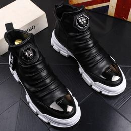 Nouveaux bottes de tête de lion noir et or, chaussures décontractées pour hommes absorbent les jeunes chaussures douces de haute qualité zapatillas hombre b5