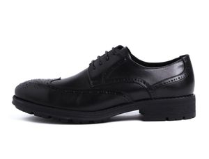 Zapatos de hombre negros Estilo de ropa de trabajo Punta redonda Suela suave Cuero de vaca Moda de boda Oxfords Homme con caja