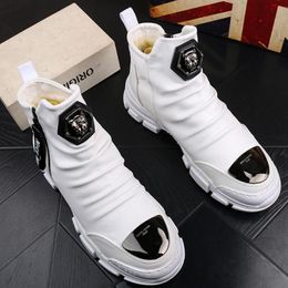 Nuevo negro de oro negro Lion Lion Casual Casual Shoes masculinos zapatos casuales absorbe zapatos suaves juveniles de b5 de alta calidad