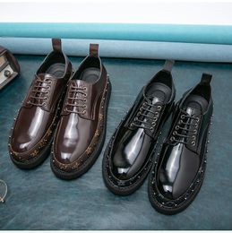 Nieuwe zwarte loafers mannen pu lederen schoenen ademend slip-on effen casual schoenen handgemaakte gratis verzending mannen kleding schoenen voor jongens feestschoenen