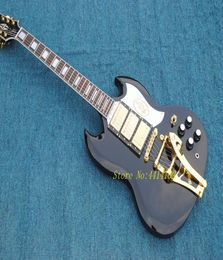 Nouveau SG noir avec 3 micros guitare électrique avec pickguard blanc et quincaillerie de couleur dorée vendant guitarra4608566