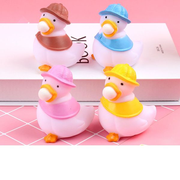 Nouveaux coups Spits Bubbles Squeeze Toys Toys Fashion Dinosaures doux Ducks Suishy Anti Stress Relief Toy for Autism Kids Gift