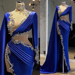 Nouvelles robes de soirée élégantes sexy bleu manches longues avec des applications enveloppements hautes femmes arabes de bal robes de fête de bal sur mesure 2022 C0413