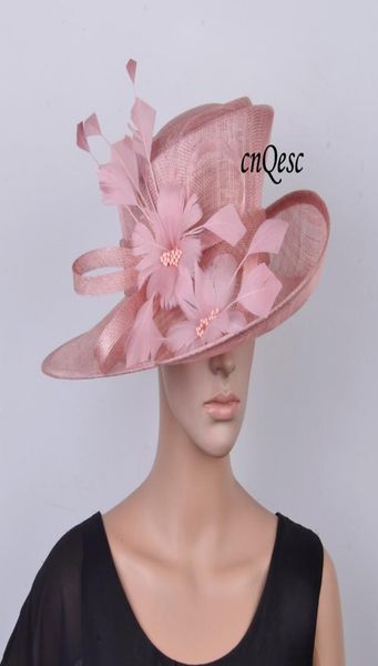 NOUVEAU Blush rose sinamay chapeau église formelle Chapeau sinamay fascinator fedora avec fleur de plume pour kentucky derbywedding5880181