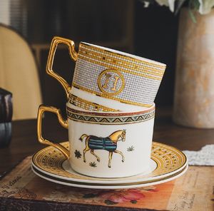 Nouveau Os chine créative tasse de petit déjeuner européenne tasse en céramique tasse à boire ensemble de café