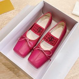 Nova Bowtie Ballet Flats Square Toe Cap Webbing Slik Sola de Couro Feminino Designers de Luxo Moda Casual Vestido Sapatos de Casamento Calçados de Fábrica de Alta Qualidade Tamanho 35-40