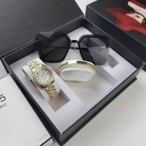 Nieuwe armband, bril, kijk set doos luxe dames dagboek horloge ontwerper waterdichte automatische datum tafel dames zonnebril sport timer luxe cadeaubakbox verpakking