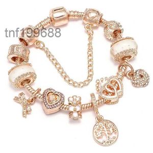 Nueva pulsera Rose Gold Ladybug Happy Bowknot Queen Bee Colgante Corazón Cuentas europeas Brazalete de panal Se adapta a pulseras Collar 5ZSZ