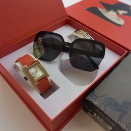 Nuevas pulseras, gafas, cuadros de reloj de reloj de lujo diario para mujeres.