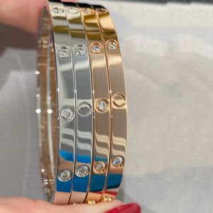 Bracelet de concepteur classique de la nouvelle marque Kajia High Edition V Gold Plated 18K Electroplated Rose pour hommes et femmes Feel Feel Diamond