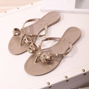 NUEVA MARCA Sandalias de diseñador MUJER Moda de verano Zapatos de playa Chanclas jalea Sandalias casuales Zapatillas de fondo plano Zapatos de playa