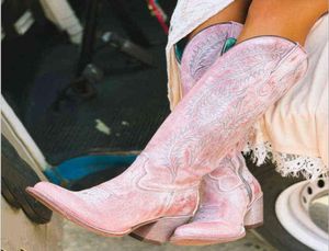 Nouvelle marque broderie de bouts de veau moyen femmes cow-boy rose cow-girls occasionnels bottes occidentales grosses chaussures pointues femme entières y220739685738014