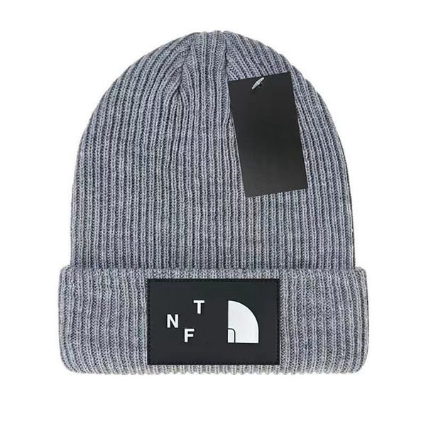 Nueva marca carta beanie Cap hombres mujeres diseñador sombreros de cubo Nueva moda mujer señoras cálido invierno Beanie grande piel sintética Bobble Hat gorras al aire libre C-16