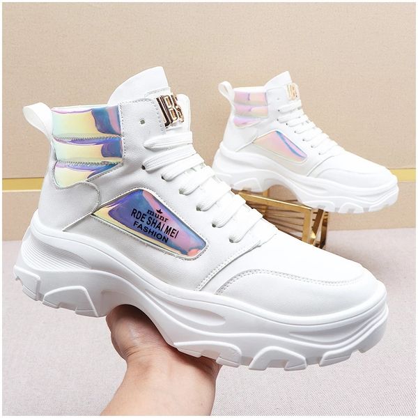 Nouvelle marque Designer de tendance des hommes ébloui couleurs mélangées chaussures de lacet up causales mocassins punk rock sports de marche baskets