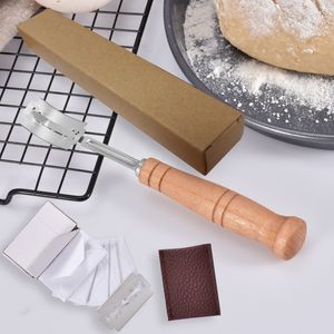 Nouveau Pain Boulangers Cutter Slashing Outil Pain Boiteux Pâte Scoring Lame Outils Faire Rasoir Cutter Couteau Courbé avec Cuir De Protection en gros