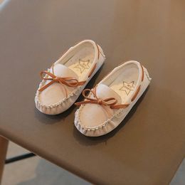 Nouveau britannique enfants chaussures en cuir suédé mocassins sans lacet fond souple bébé garçons enfants filles mocassin chaussures décontractées