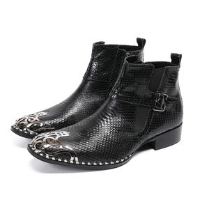 Nouveau Style britannique noir fermeture éclair bottes courtes Social bout pointu grande taille moto bottes Original mâle en cuir bottines