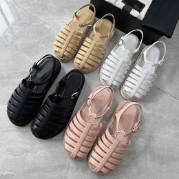 Nuevas sandalias de jaula 2024 primavera de crochet de verano zapatos para mujer zapatos famosos sandalias de diseñador de diseño