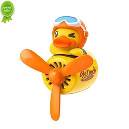 Nouveau désodorisant de voiture mignon canard pilote parfum de sortie d'air décoration intérieure parfum solide pour accessoires d'aromathérapie automatique