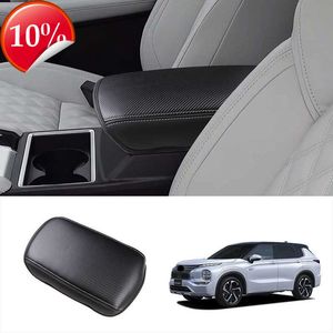 Nouvelle voiture Central Console Lid Box Box Coussin de protection en cuir PAUDS POUR MITSUBISHI OUTLANDER 2022 2023 ACCESSOIRES INTÉRIEURES INTÉRIEUR