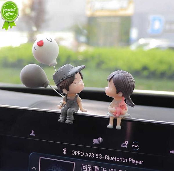 Nuevos accesorios para el Interior del coche, regalos, bonitas figuras de acción para parejas de dibujos animados, figuritas, adorno de globo, regalos para niñas