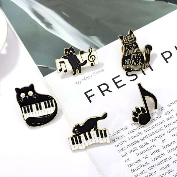 Nuevo Bolso de ropa de aleación con notas de Piano de gato negro bonito de dibujos animados con broche hebilla insignia