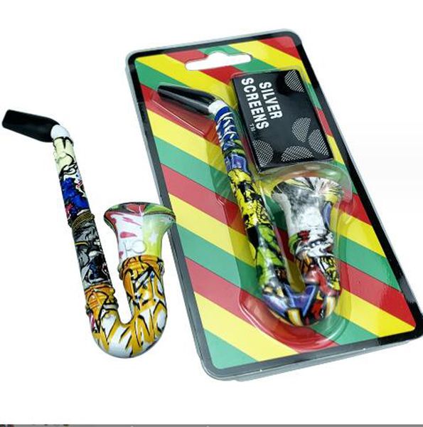 Nouveau dessin animé mini pipe à fumer Saxophone trompette forme coloré métal aluminium tabac tuyaux articles de nouveauté cadeau broyeur outils de fumée pour les paquets de blister d'herbes sèches