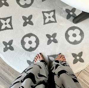 Nieuwe kasjmierachtige tapijt woonkamer vlekbestendige gemakkelijk te maken licht licht luxe Noordse slaapkamer kaptafel tapijtglaakkamer koudbestendige tapijten