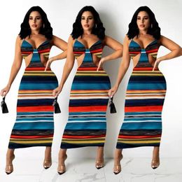 Nouvelles robes décontractées RMSFE 2024 Été Femmes Jarretelles Dos ouvert Fil Stripe Mode Robe de mode serrée