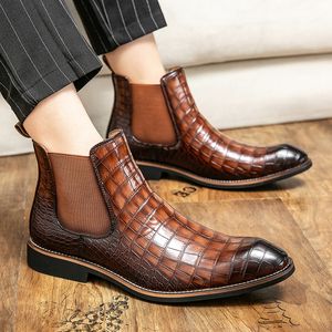 Nieuw informeel mode-krokodilpatroon Elegante mannen Chelsea Boots Italiaanse mannen laarzen Britse semi-formele feesten heerschoenen