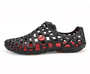 Nouveaux hommes décontractés sandales mode femme en plastique sandales de plage d'été chaussures de plage chaussures d'eau pour femmes pantoufles de bonne qualité9999982616250