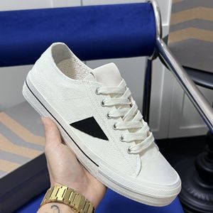 Nouvelle chaussure de chaussure décontractée Chaussure de luxe en daim Walk Mens Womens Sneaker Taille 35-44 Flat Golden White Girl Designer Shoe Cuir Low Tennis Chaussures Loafer Sports Randonnée Shoe 2513