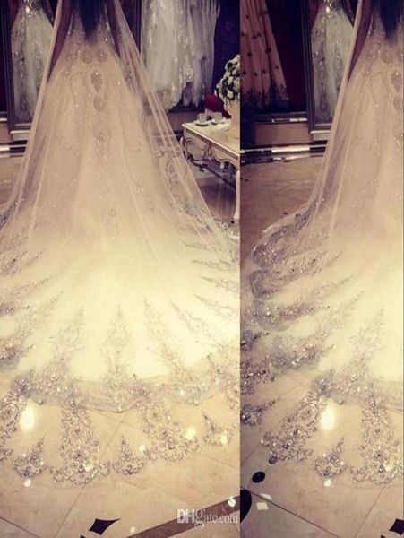 Nouveau pas cher Bling Bling cristal cathédrale voiles de mariée de luxe longue applique perlée sur mesure blanc ivoire haute qualité voile de mariage9947648