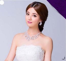 Новый дешевый комплект свадебных украшений с блестящими кристаллами, посеребренное ожерелье, серьги с бриллиантами, свадебные комплекты украшений для женщин-невест, свадебный Acc283y